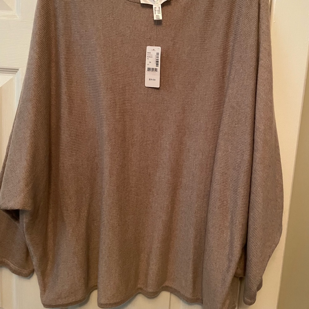 Brand new tags on Addition Elle shirt